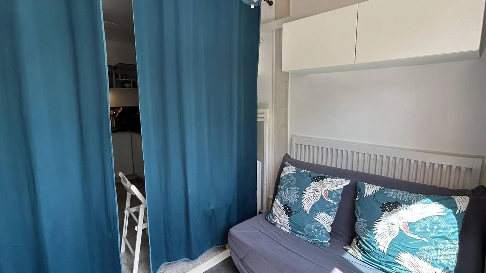 Apartment Studio Climatise A 2 Pas De La Plage, Loggia, Parking Prive - Bormes-Les-Mimosas - Fr-1-251-828 France