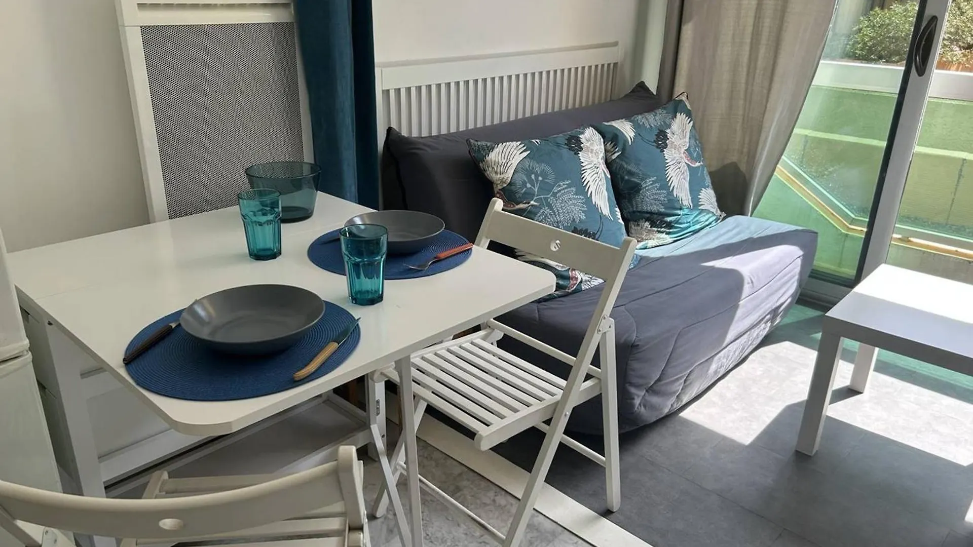 Studio Climatise A 2 Pas De La Plage, Loggia, Parking Prive - Bormes-Les-Mimosas - Fr-1-251-828 Apartment