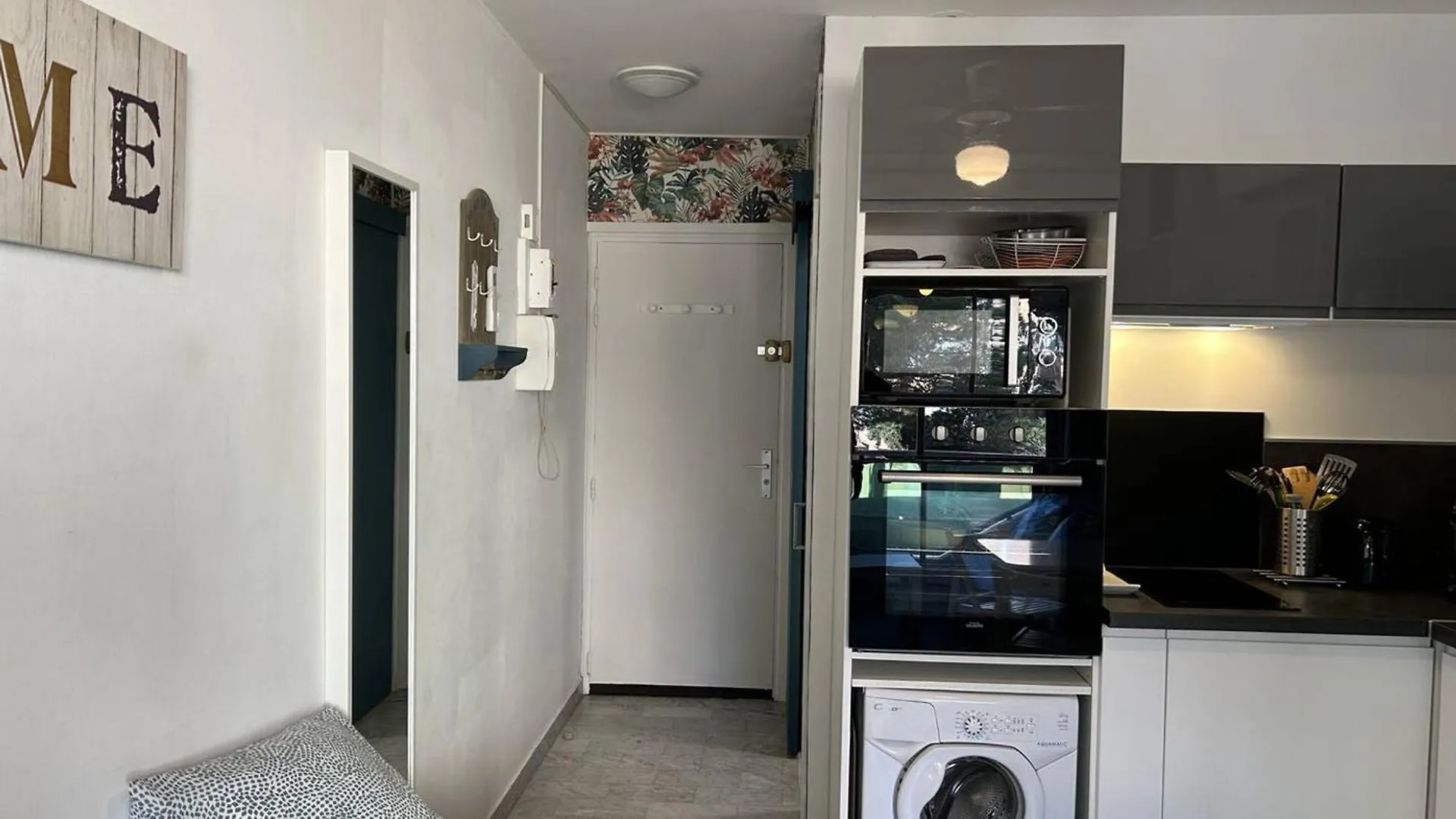 Studio Climatise A 2 Pas De La Plage, Loggia, Parking Prive - Bormes-Les-Mimosas - Fr-1-251-828 France